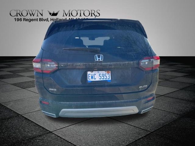 Certified 2023 Honda Pilot Elite image 6