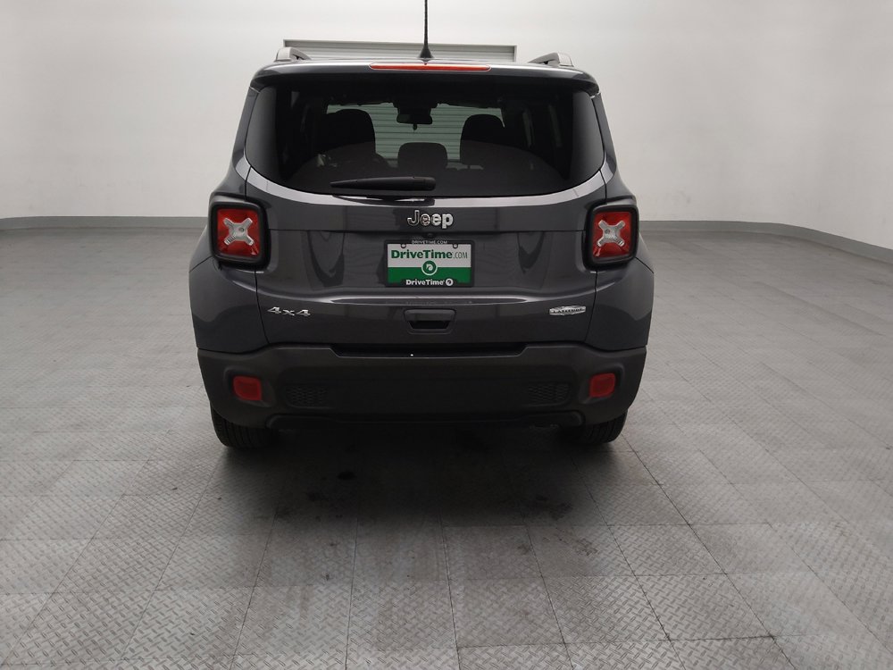 Used 2022 Jeep Renegade Latitude AWD/4WD image 6