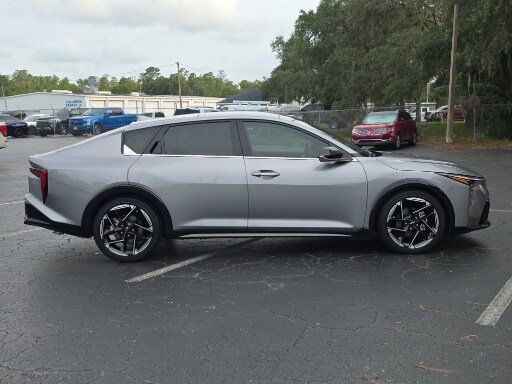 Used 2025 Kia K4 GT-Line w/ GT-Line Premium Package FWD image 2