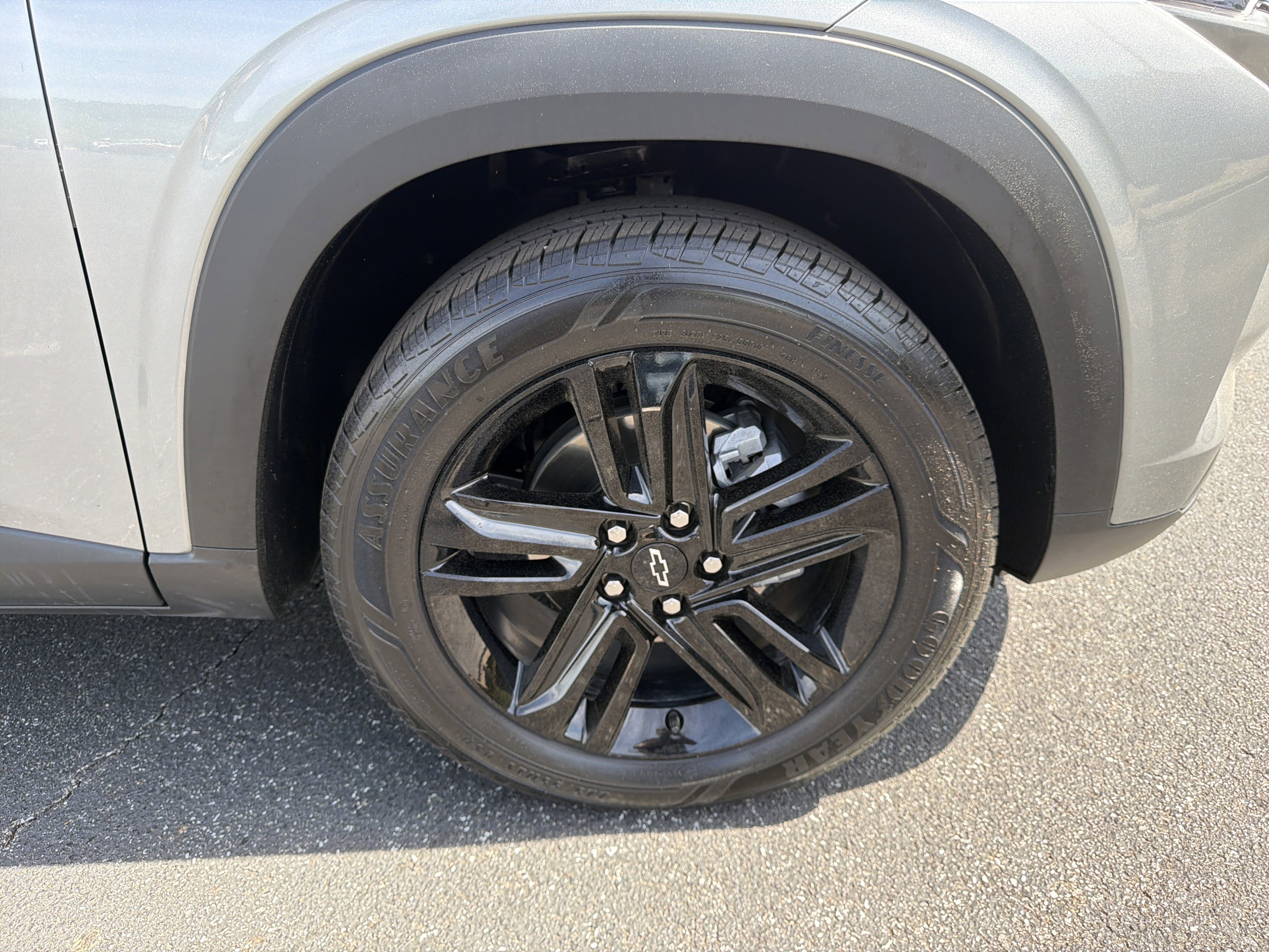 Used 2025 Chevrolet Trax ACTIV w/ Driver Confidence Package FWD image 12