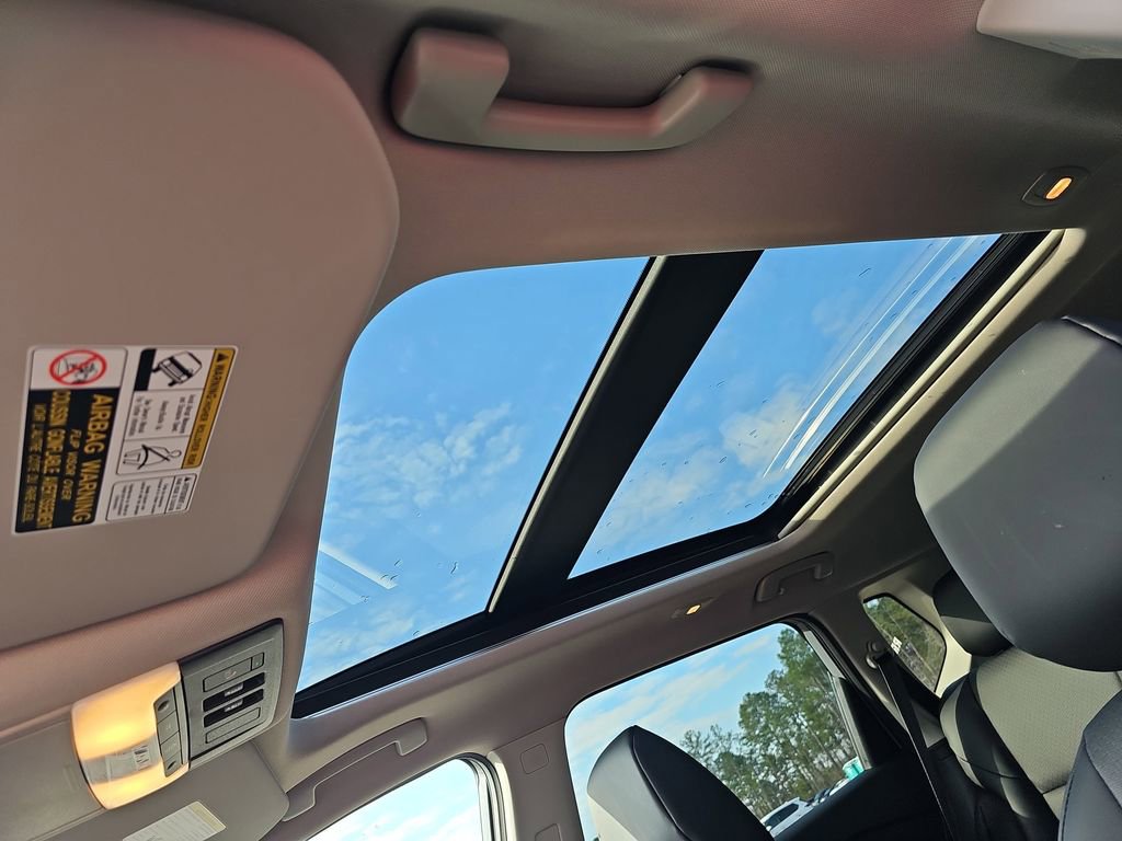 New 2026 Nissan Rogue Dark Armor FWD image 33