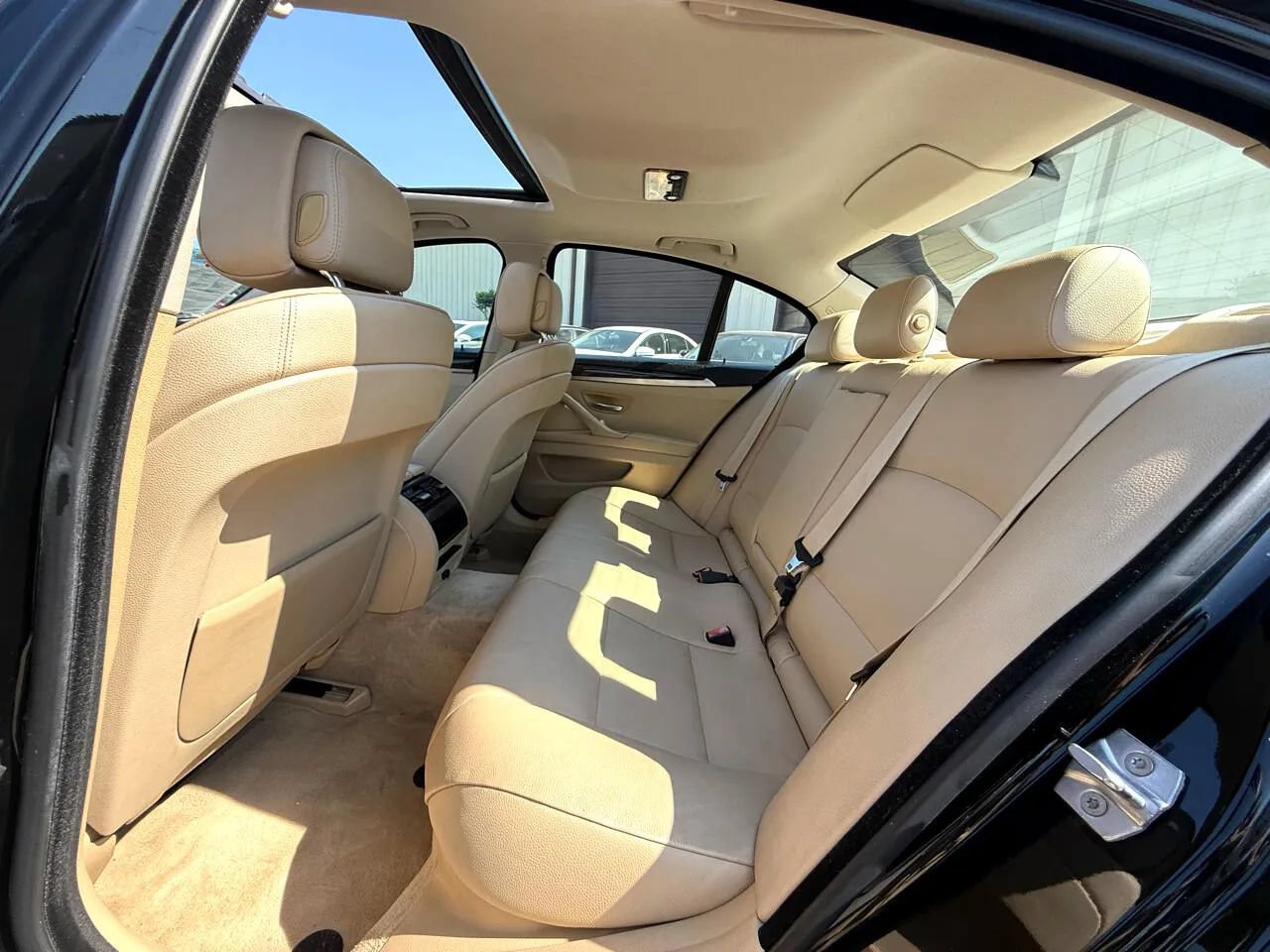 Used 2013 BMW 528i Sedan RWD image 25