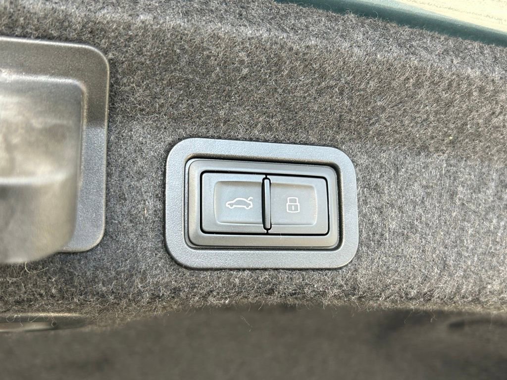 Used 2021 Audi S6 Prestige image 41