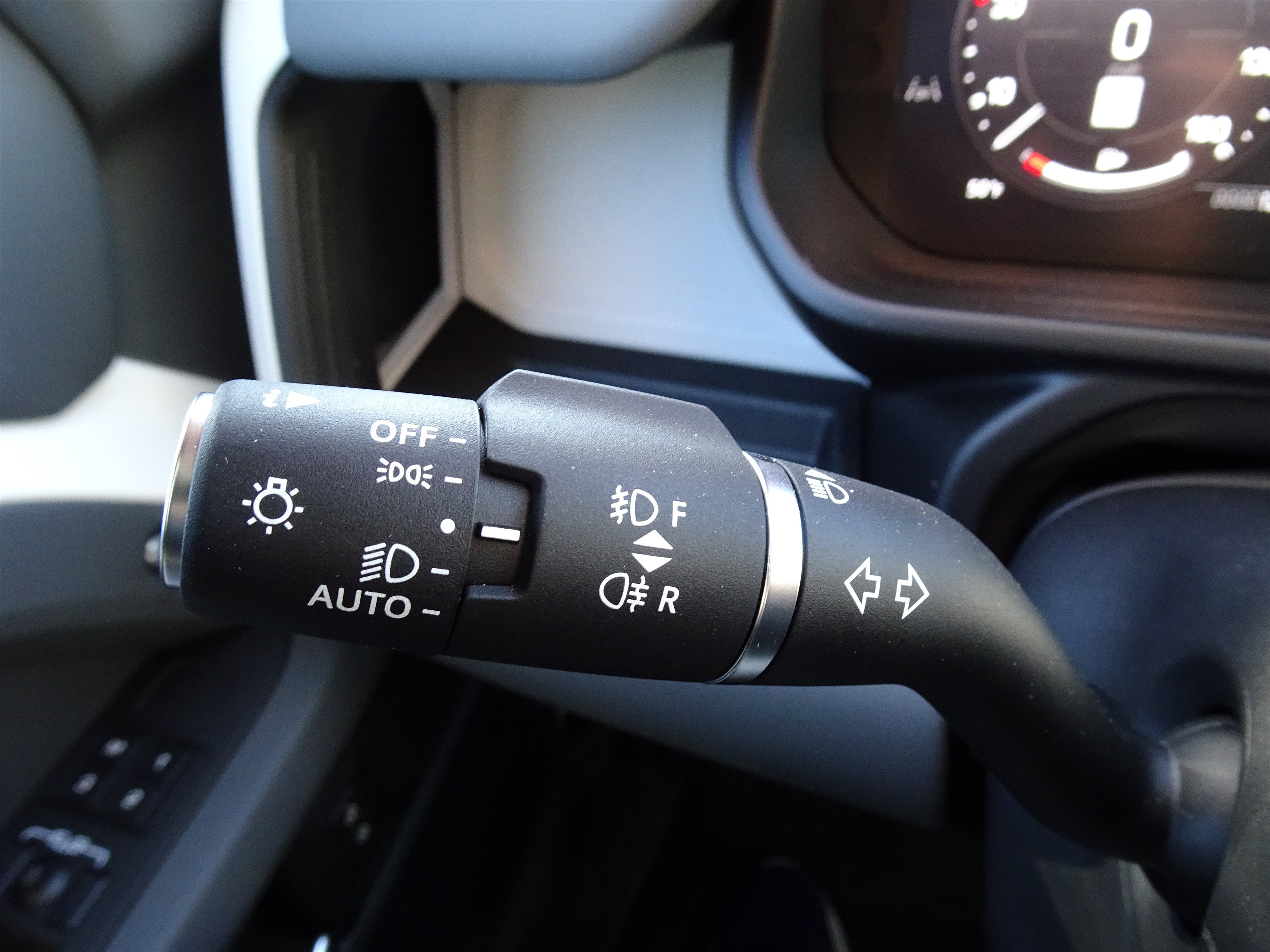 New 2026 Land Rover Defender 110 S AWD/4WD image 30