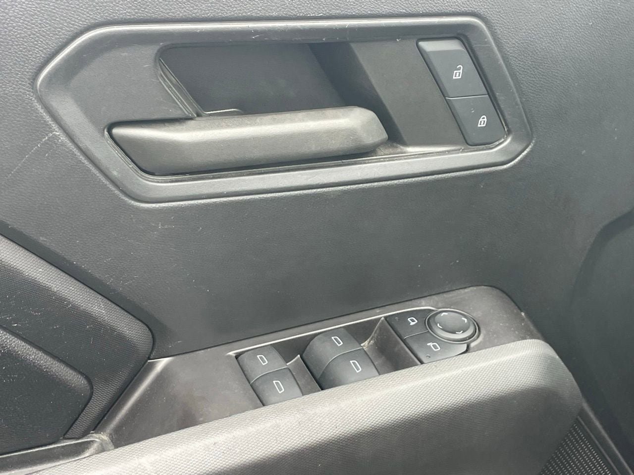 Used 2024 Chevrolet Colorado W/T RWD image 6