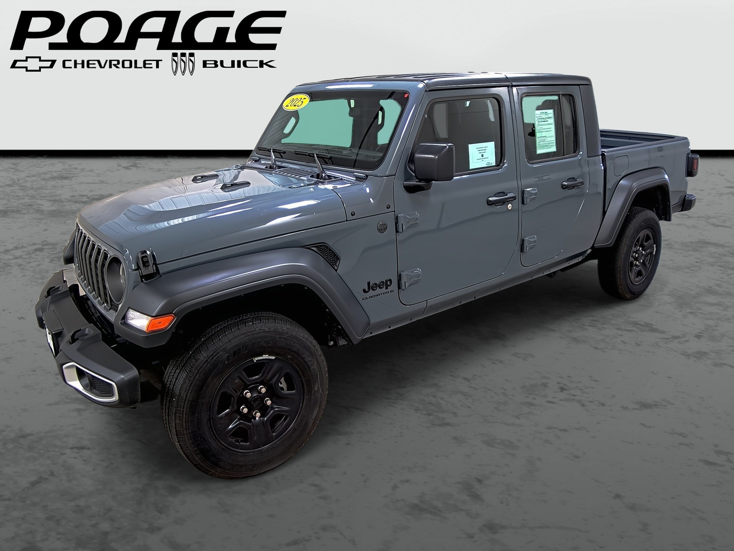 Used 2025 Jeep Gladiator Sport AWD/4WD image 1