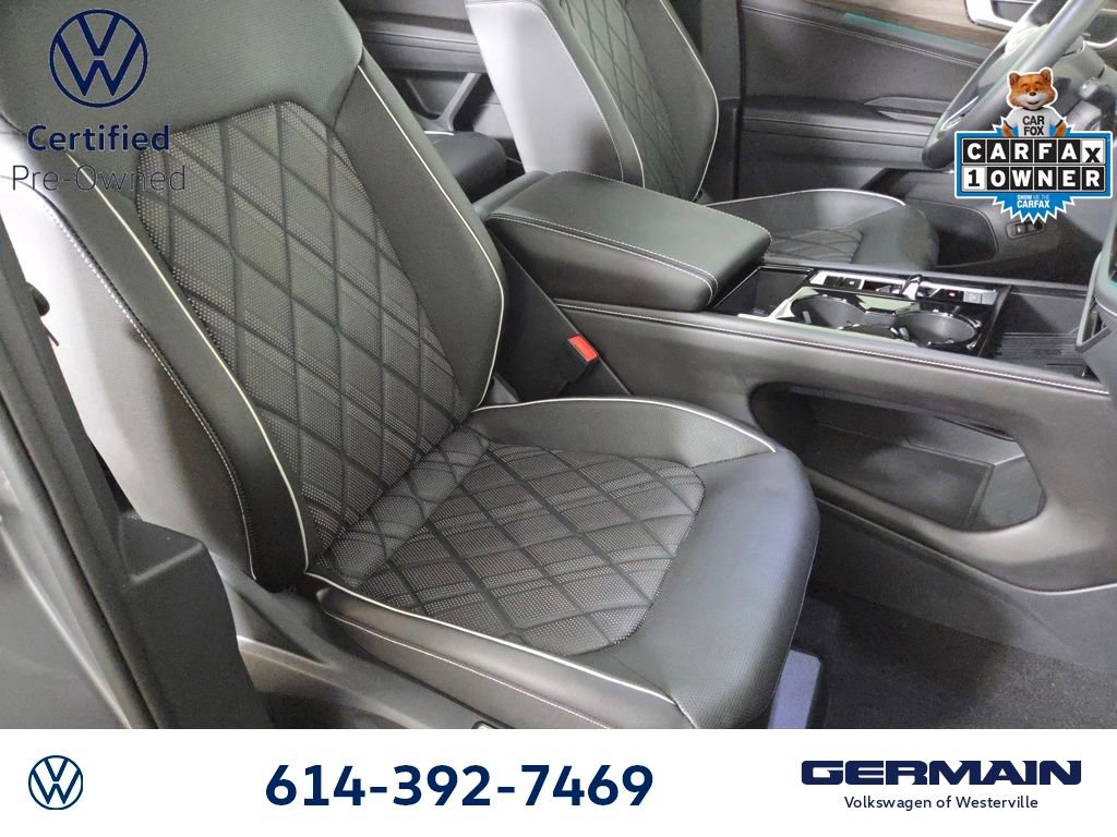 Certified 2025 Volkswagen Atlas SEL Premium R-Line image 32