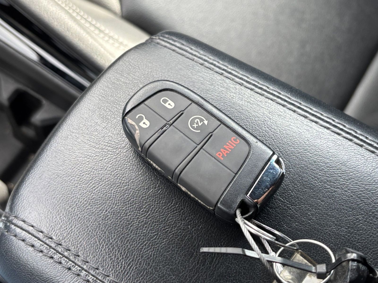 Used 2025 Jeep Compass Limited AWD/4WD image 21