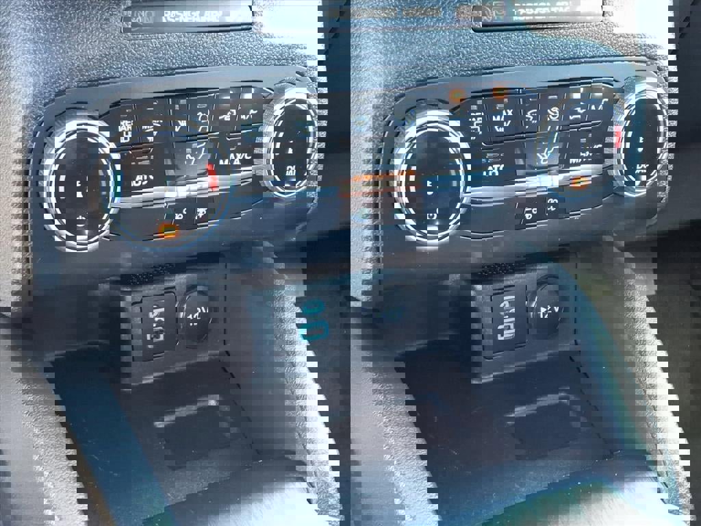 Certified 2023 Ford Escape Active image 28