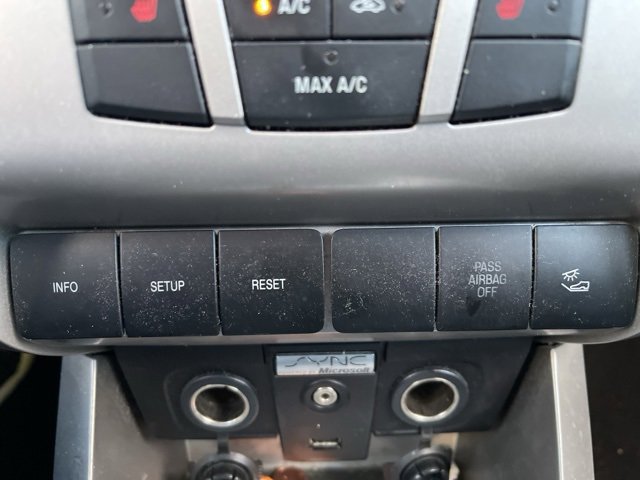 Used 2009 Ford Focus SES image 13