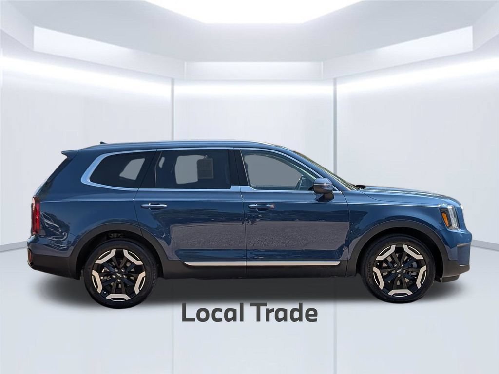 Used 2024 Kia Telluride S w/ S Sunroof Package FWD image 8