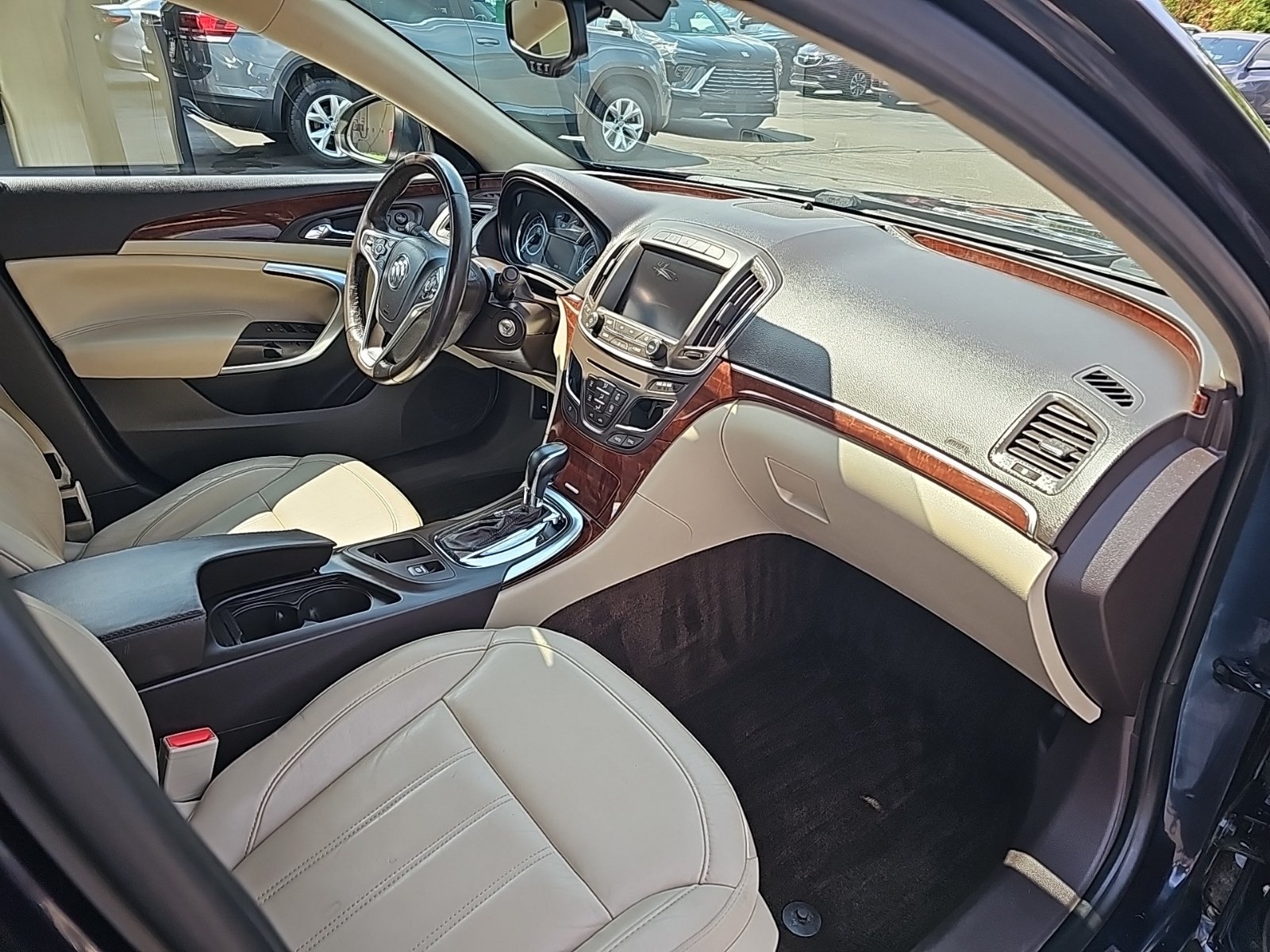 Used 2014 Buick Regal FWD image 16