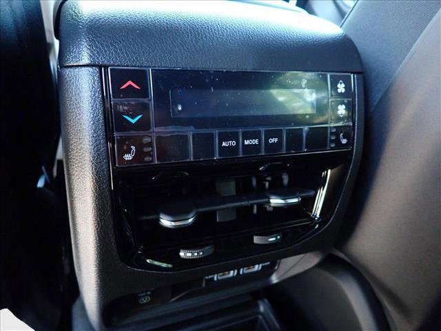 New 2025 Jeep Grand Cherokee L Limited w/ Black Appearance Package image 11