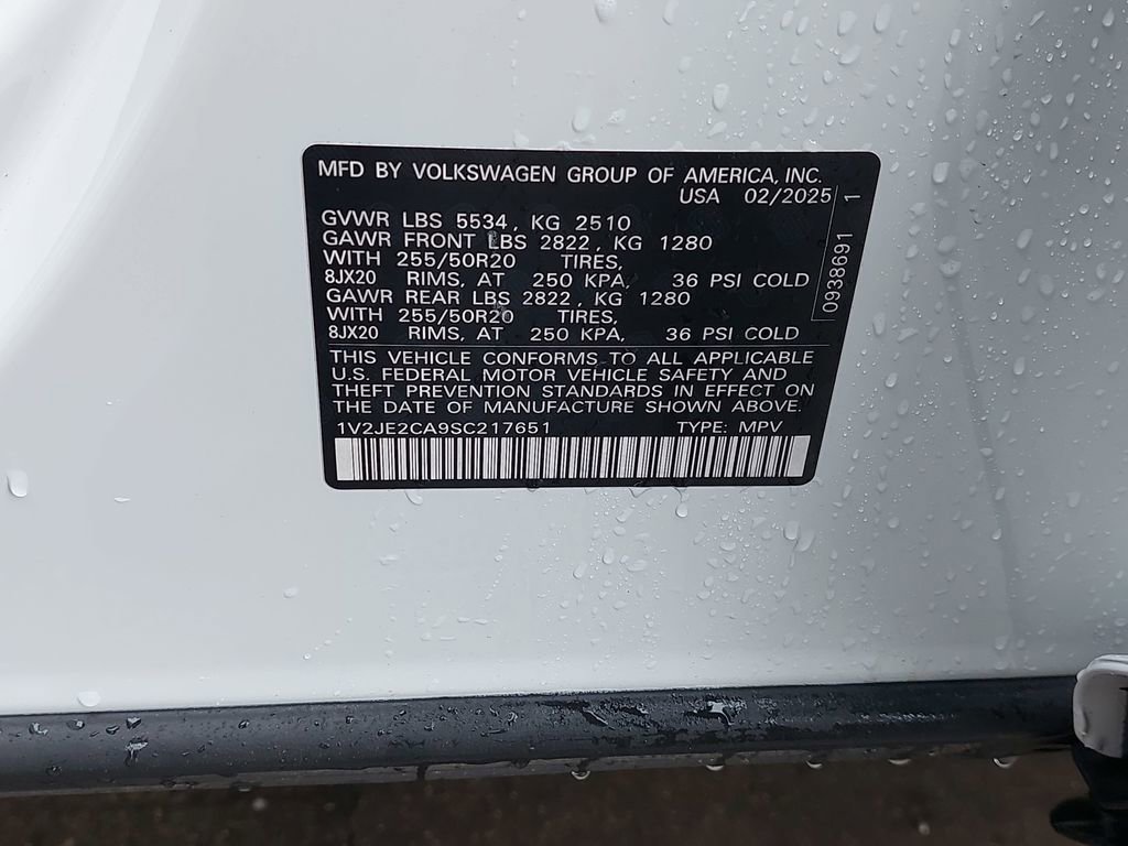 Used 2025 Volkswagen Atlas Cross Sport SE image 31