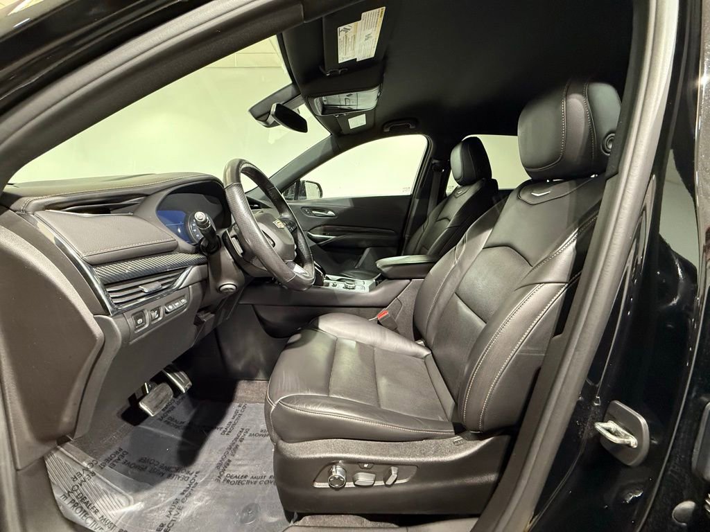 Used 2023 Cadillac XT4 Sport image 13