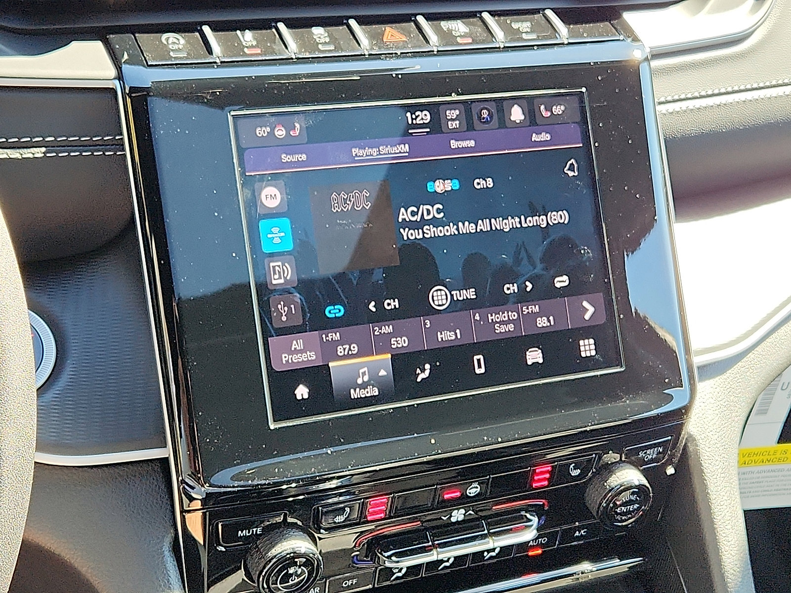 New 2025 Jeep Grand Cherokee Altitude image 12