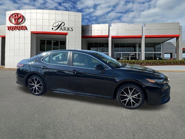 Used 2023 Toyota Camry SE