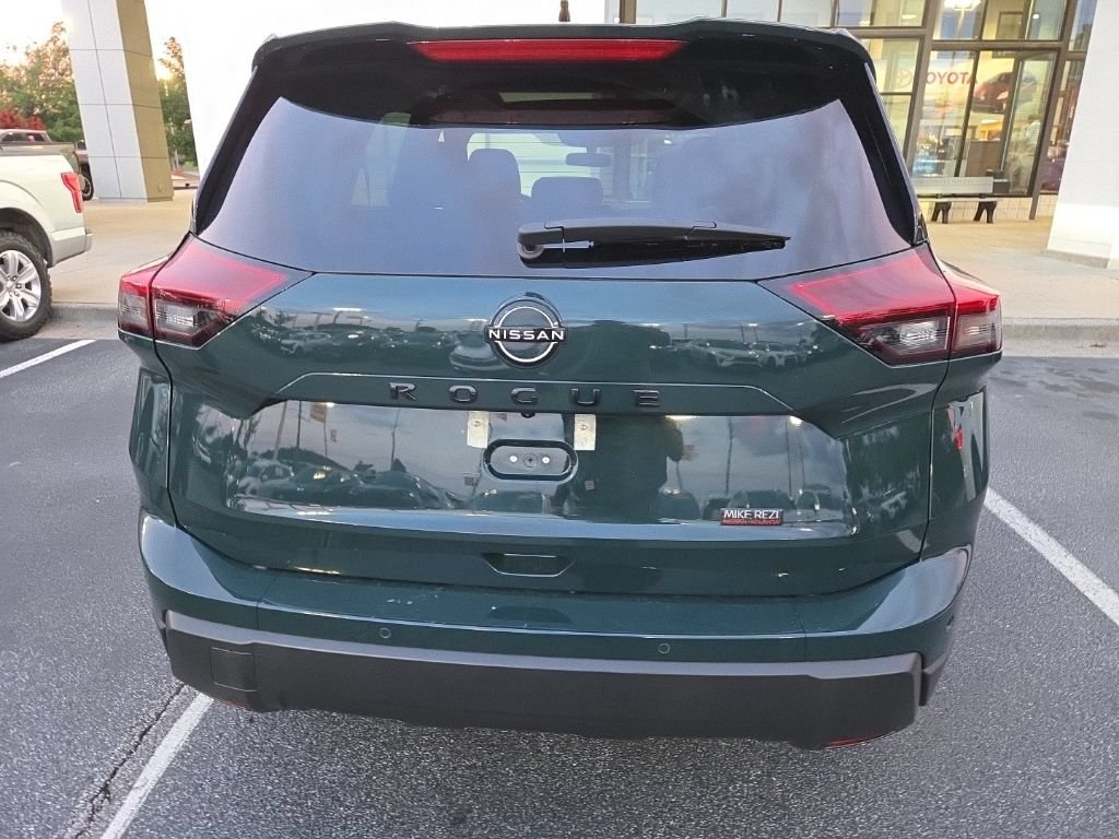 Used 2026 Nissan Rogue Dark Armor FWD image 11