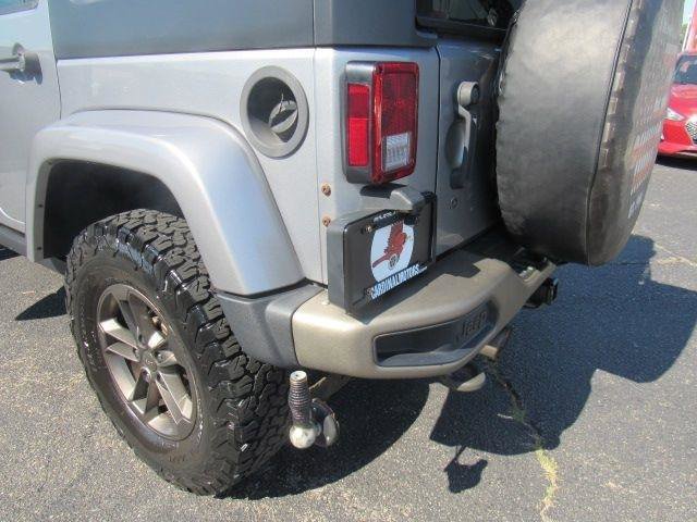 Used 2016 Jeep Wrangler Unlimited Sahara image 30