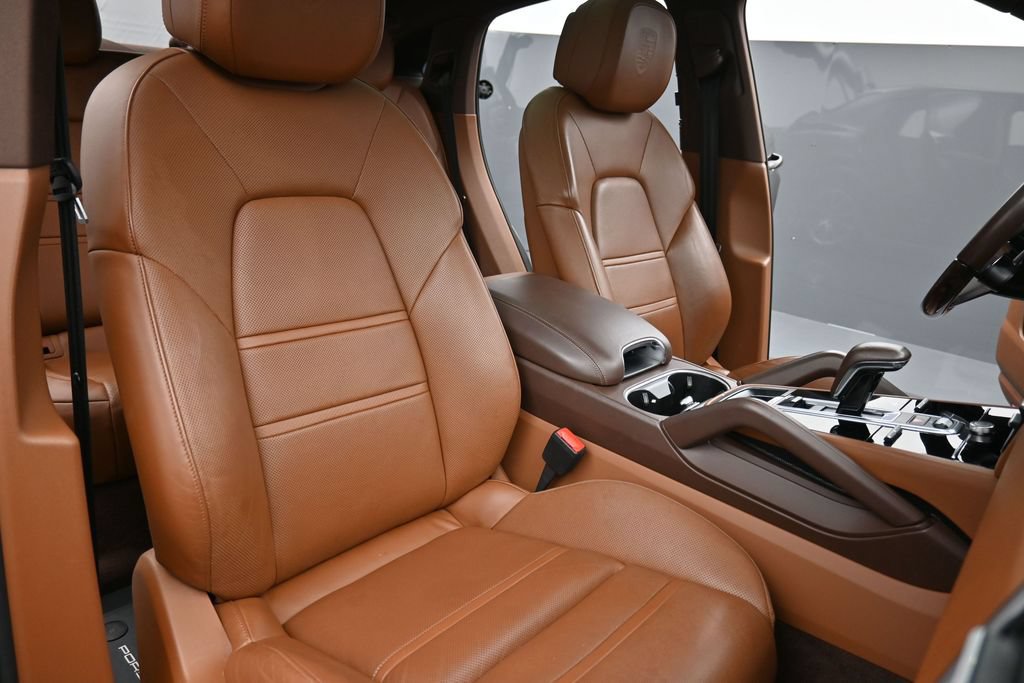 Used 2021 Porsche Cayenne S AWD/4WD image 20