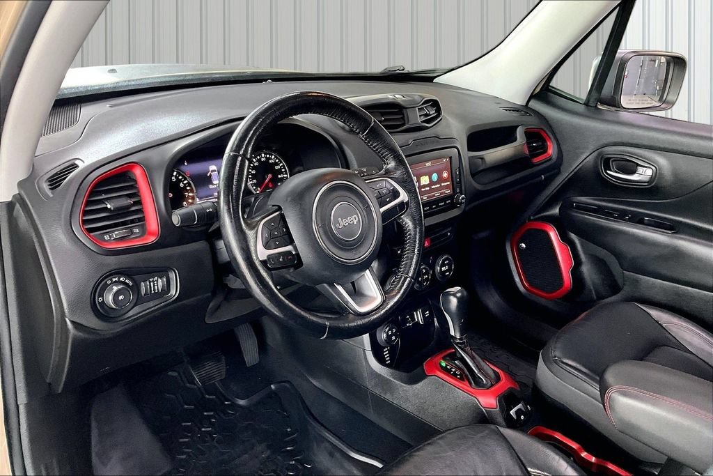 Used 2016 Jeep Renegade Trailhawk AWD/4WD image 16