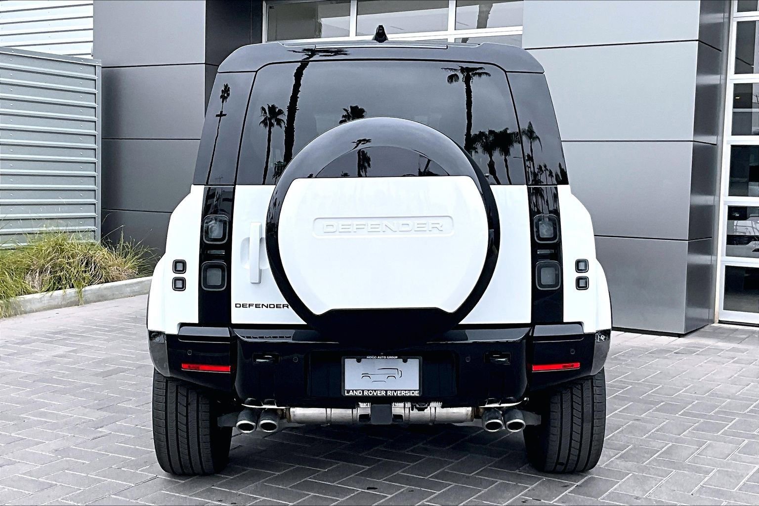 New 2026 Land Rover Defender 110 V8 AWD/4WD image 4