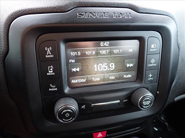 Used 2015 Jeep Renegade Latitude w/ Popular Equipment Group AWD/4WD image 22
