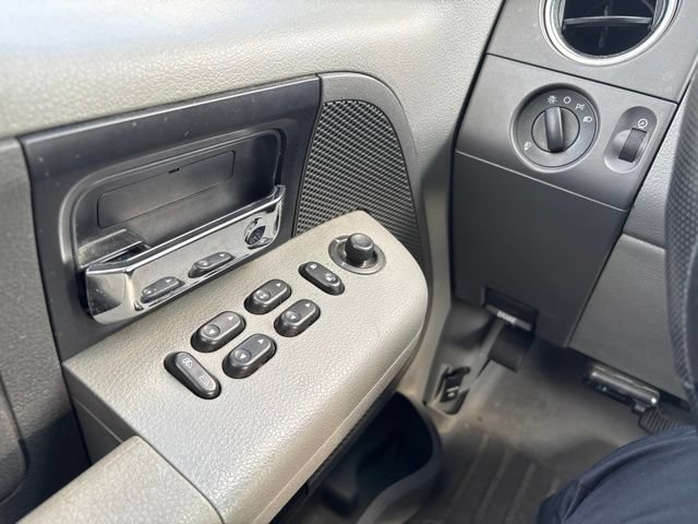 Used 2006 Ford F150 XLT AWD/4WD image 16