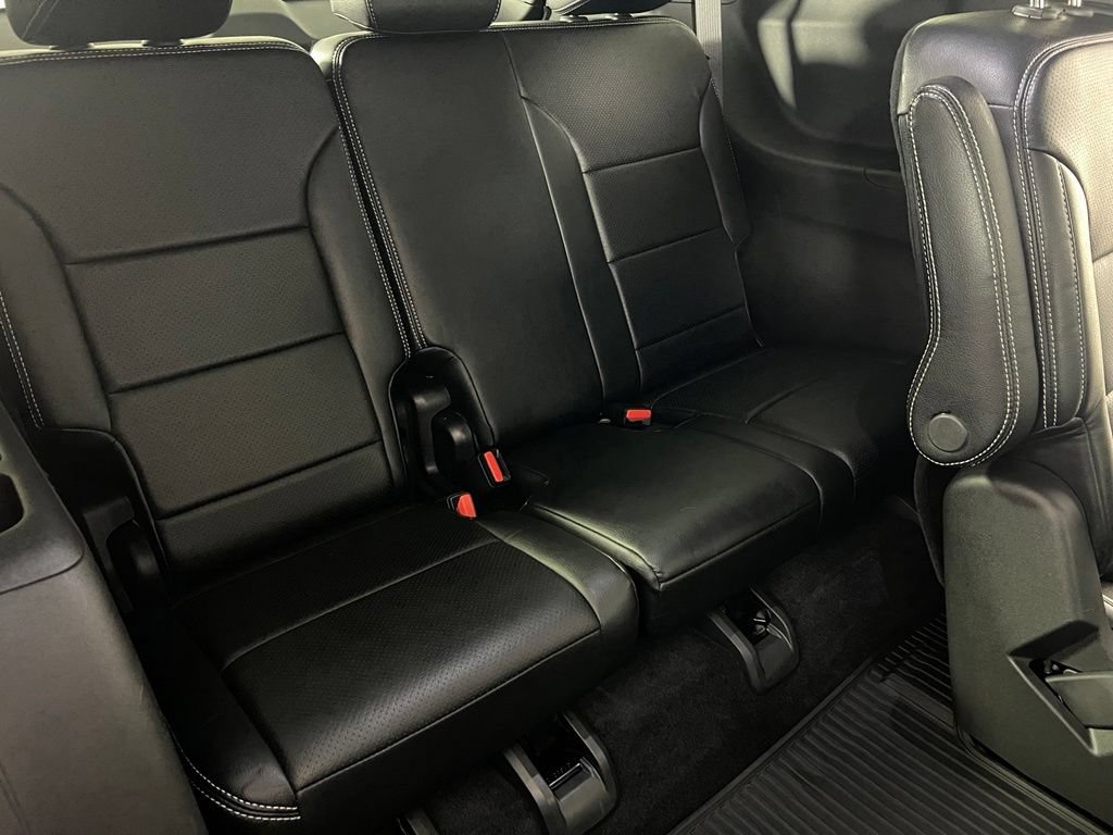 Certified 2024 Chevrolet Traverse LT w/ LPO, Floor Liner Package AWD/4WD image 13