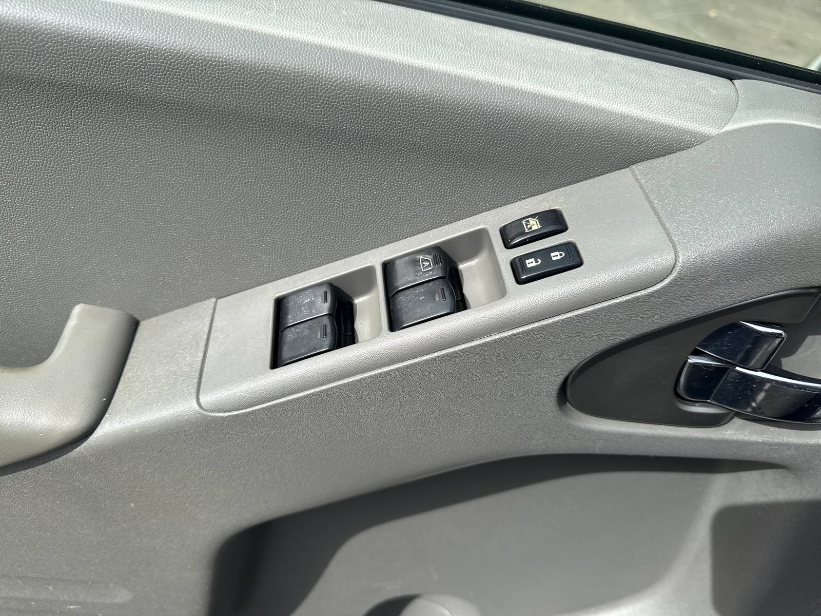 Used 2020 Nissan Frontier SV AWD/4WD image 11