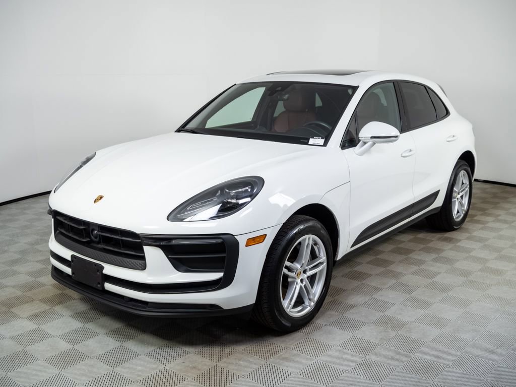 Certified 2023 Porsche Macan Turbo image 1