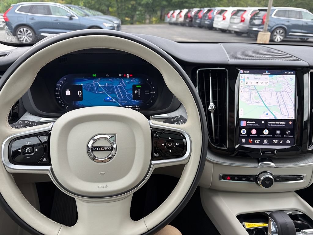 Certified 2025 Volvo XC60 T8 Plus AWD/4WD image 11