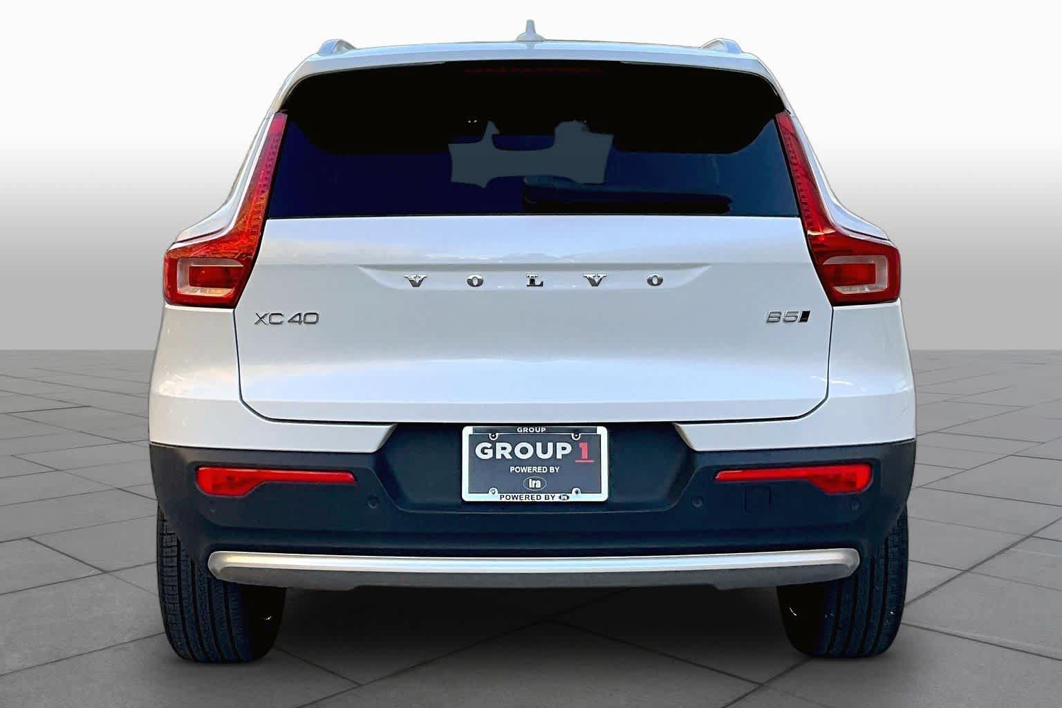 Certified 2024 Volvo XC40 B5 Plus w/ Protection Package Premier AWD/4WD image 5