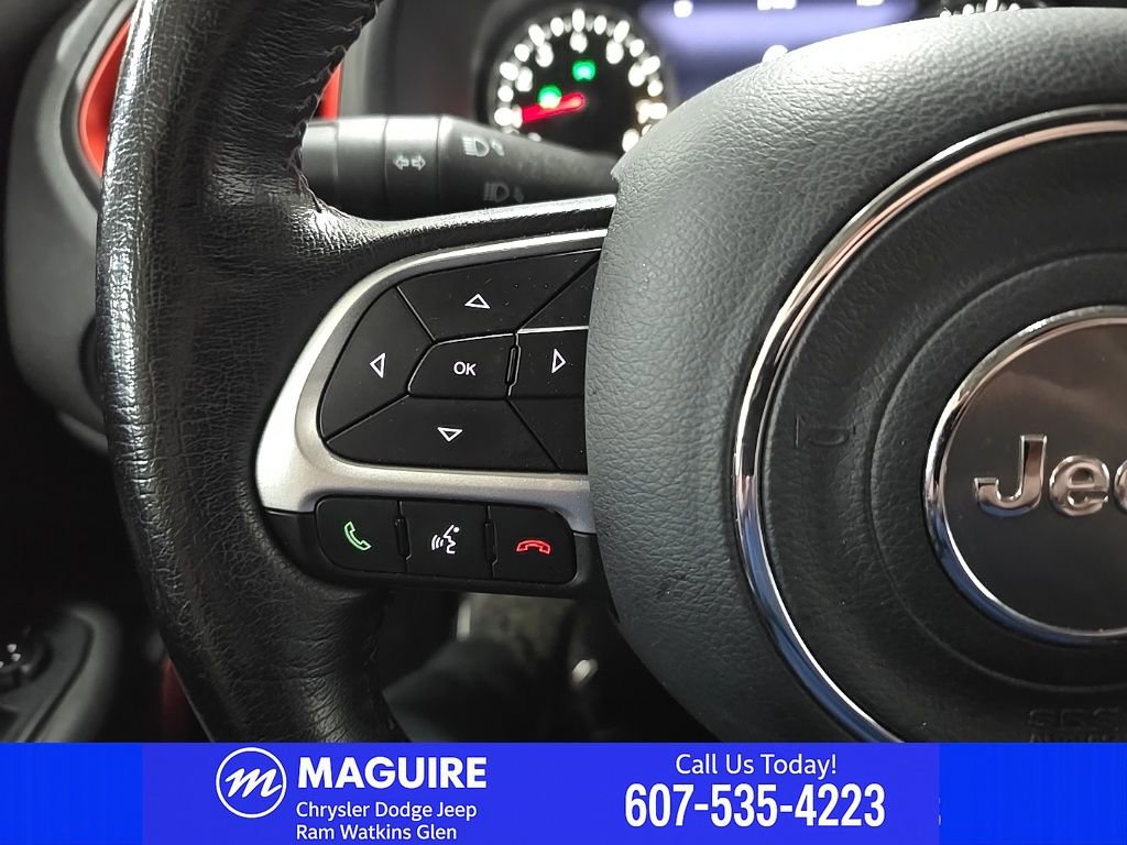 Used 2015 Jeep Renegade Trailhawk w/ Premium Leather Group AWD/4WD image 22