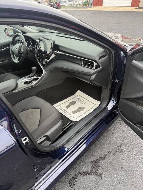 Used 2021 Toyota Camry LE w/ Audio Upgrade Package FWD image 10