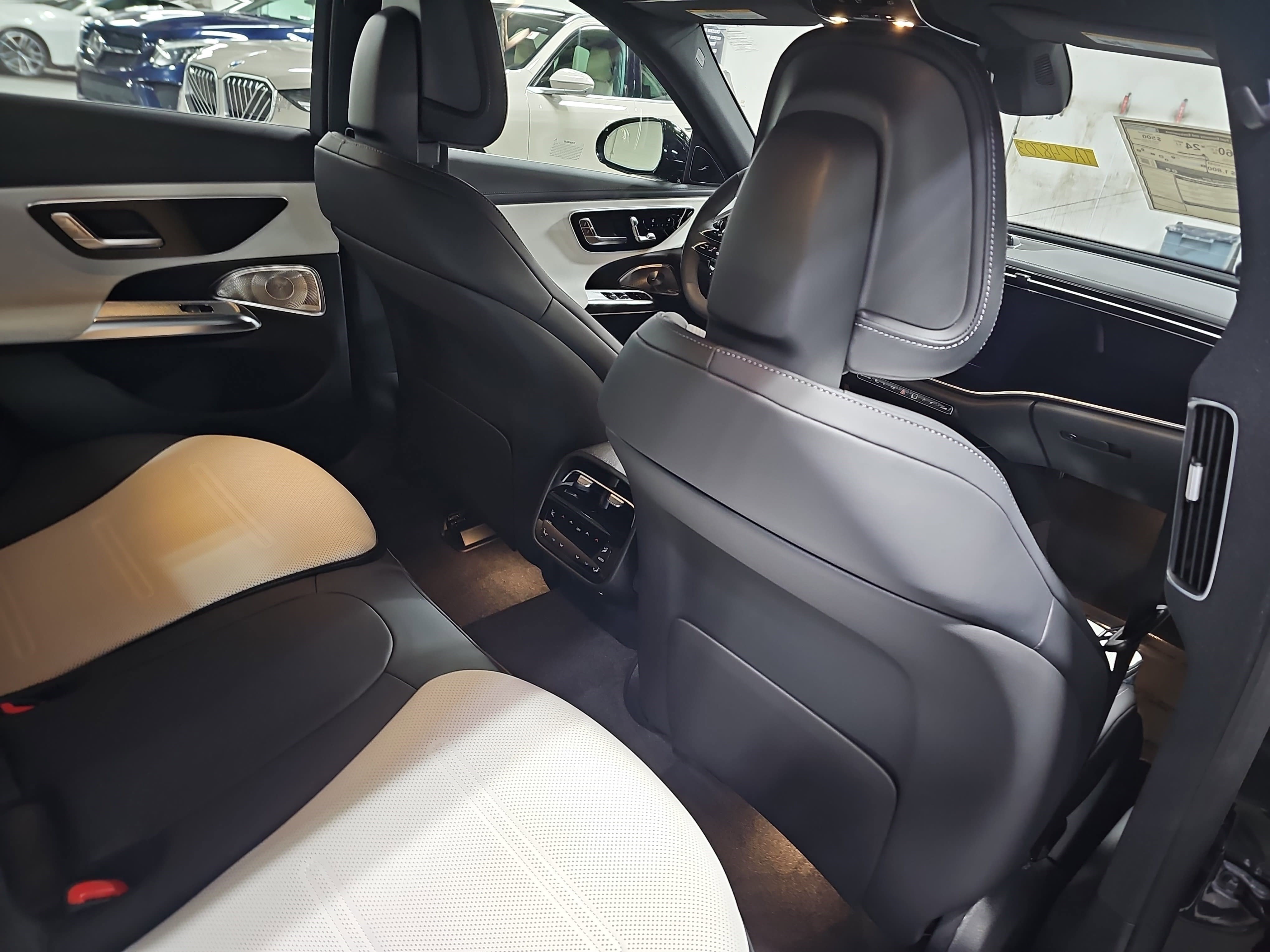 New 2026 Mercedes-Benz E 53 AMG e 4MATIC Sedan image 11