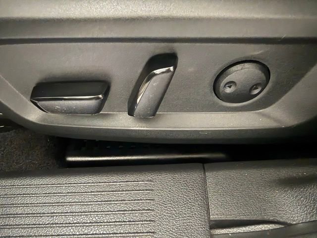 Used 2023 Nissan Rogue SL w/ SL Premium Package image 28