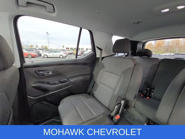 Used 2020 Chevrolet Traverse LT w/ Driver Confidence II Package AWD/4WD image 13