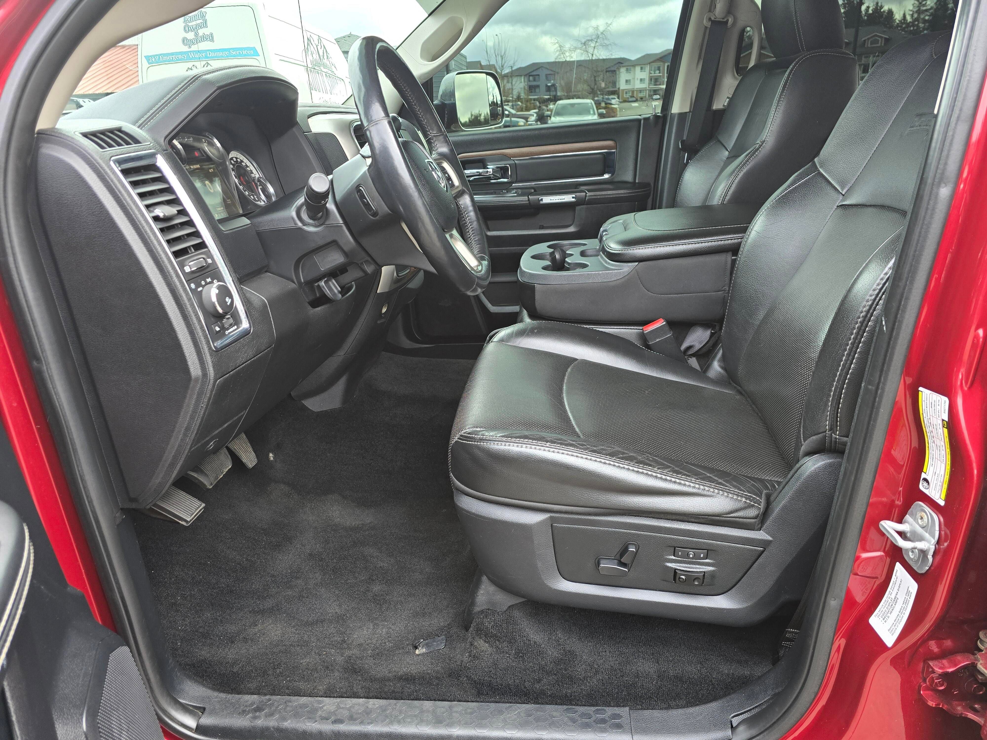 Used 2014 RAM 2500 Laramie image 26