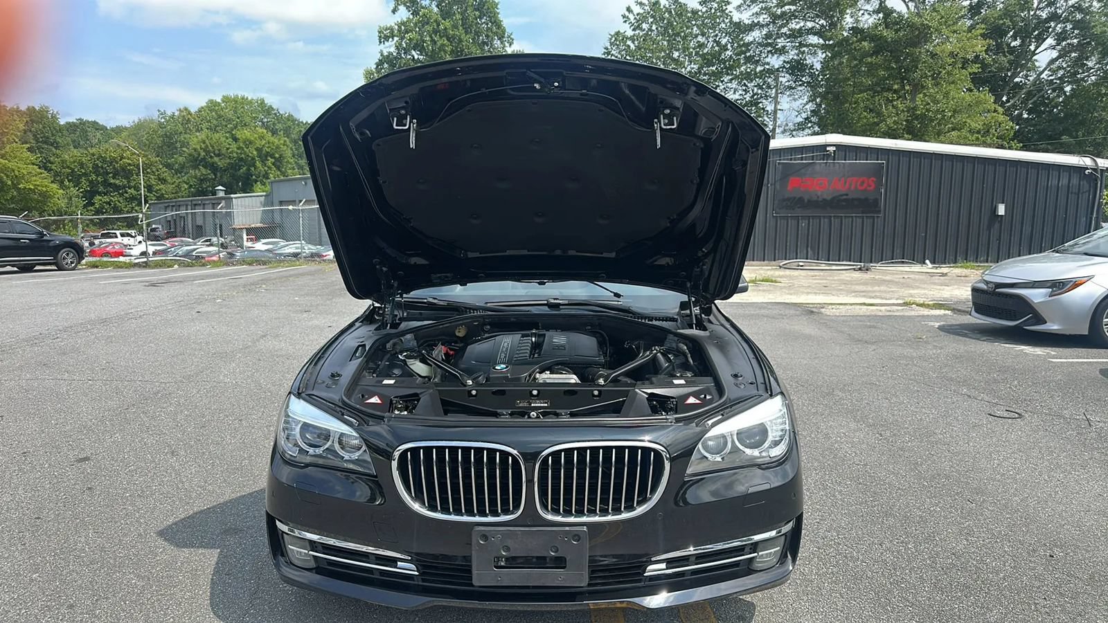 Used 2014 BMW 740i RWD image 10