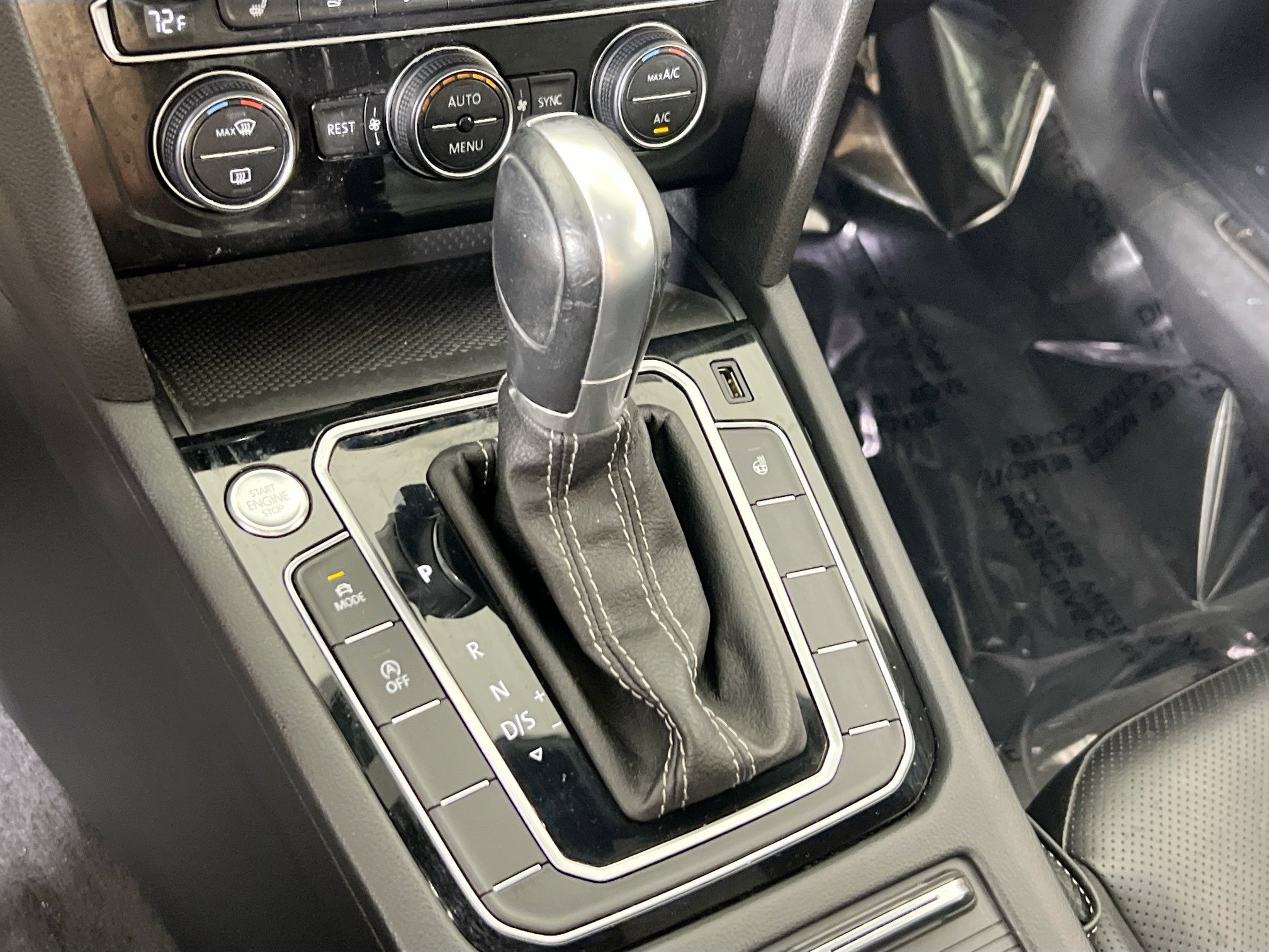 Used 2019 Volkswagen Arteon SEL Premium image 17