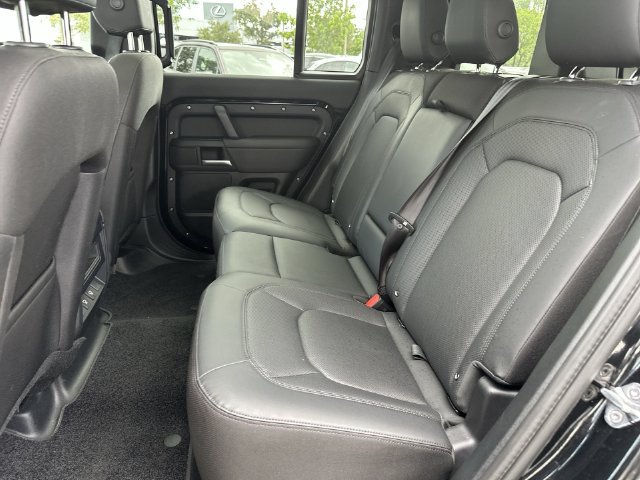 Used 2025 Land Rover Defender 110 S AWD/4WD image 23