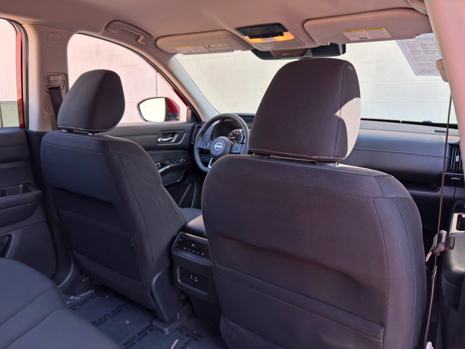 Used 2022 Nissan Pathfinder SV FWD image 32