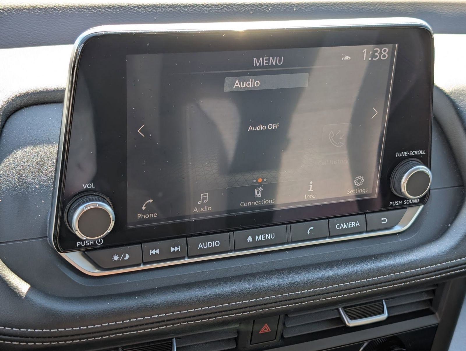 Used 2023 Nissan Rogue SV image 24