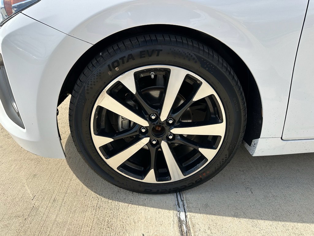 Used 2021 Hyundai Ioniq Blue image 29