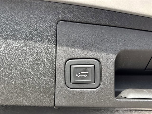 Used 2019 Cadillac XT5 Premium Luxury image 8