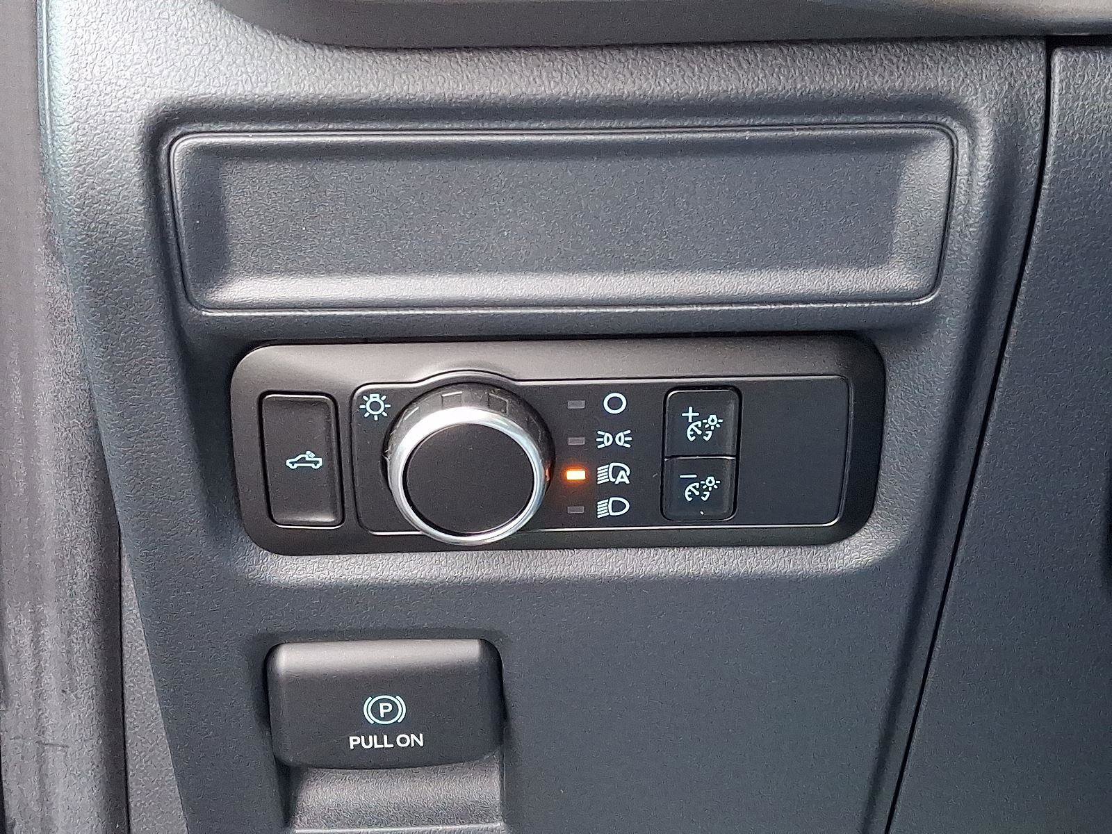 Used 2024 Ford F150 XL image 40