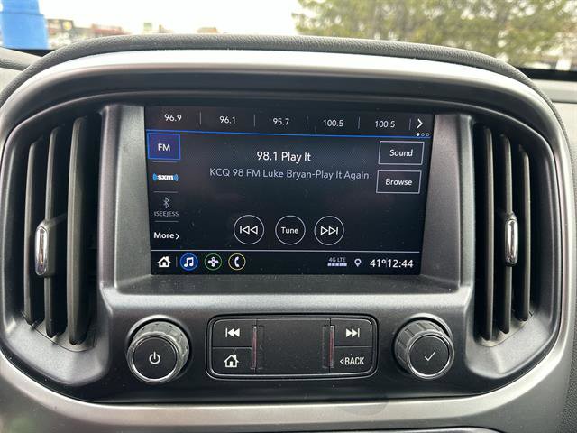 Used 2022 Chevrolet Colorado LT w/ LT Convenience Package AWD/4WD image 12