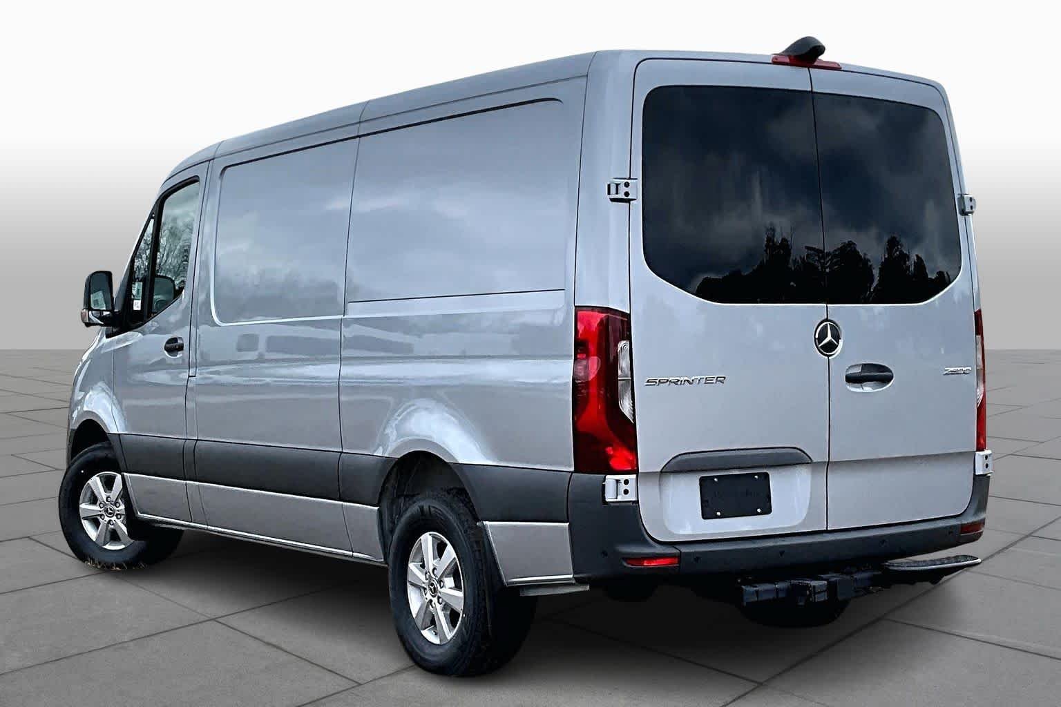 Used 2026 Mercedes-Benz Sprinter 2500 image 7