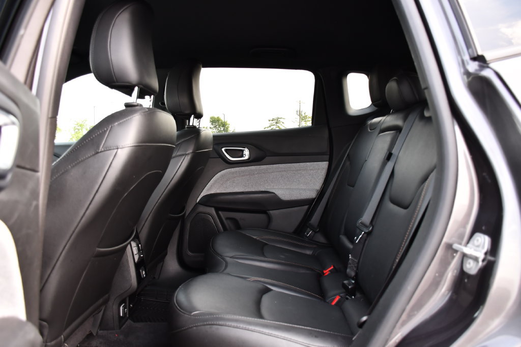 Used 2023 Jeep Compass Latitude AWD/4WD image 20